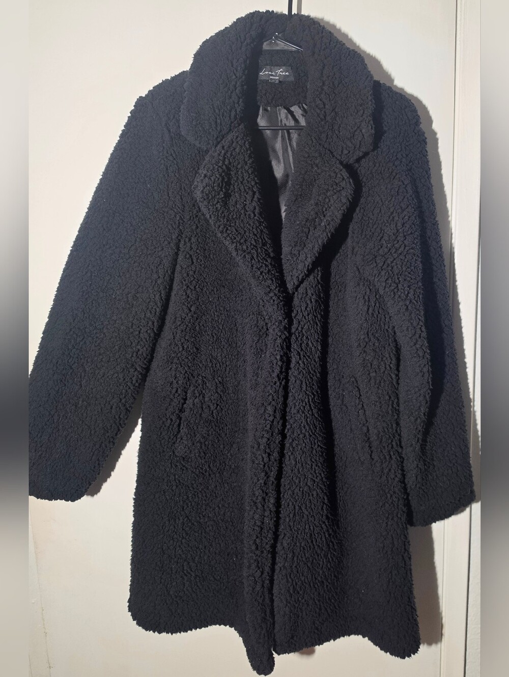 Love Tree Black Teddy Coat with Plush Collar